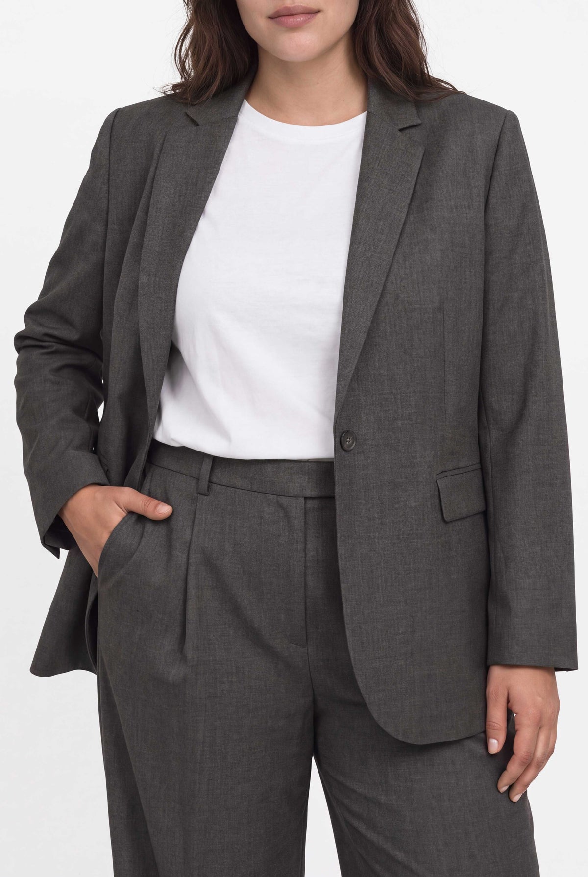 Classic pleated wool trousers