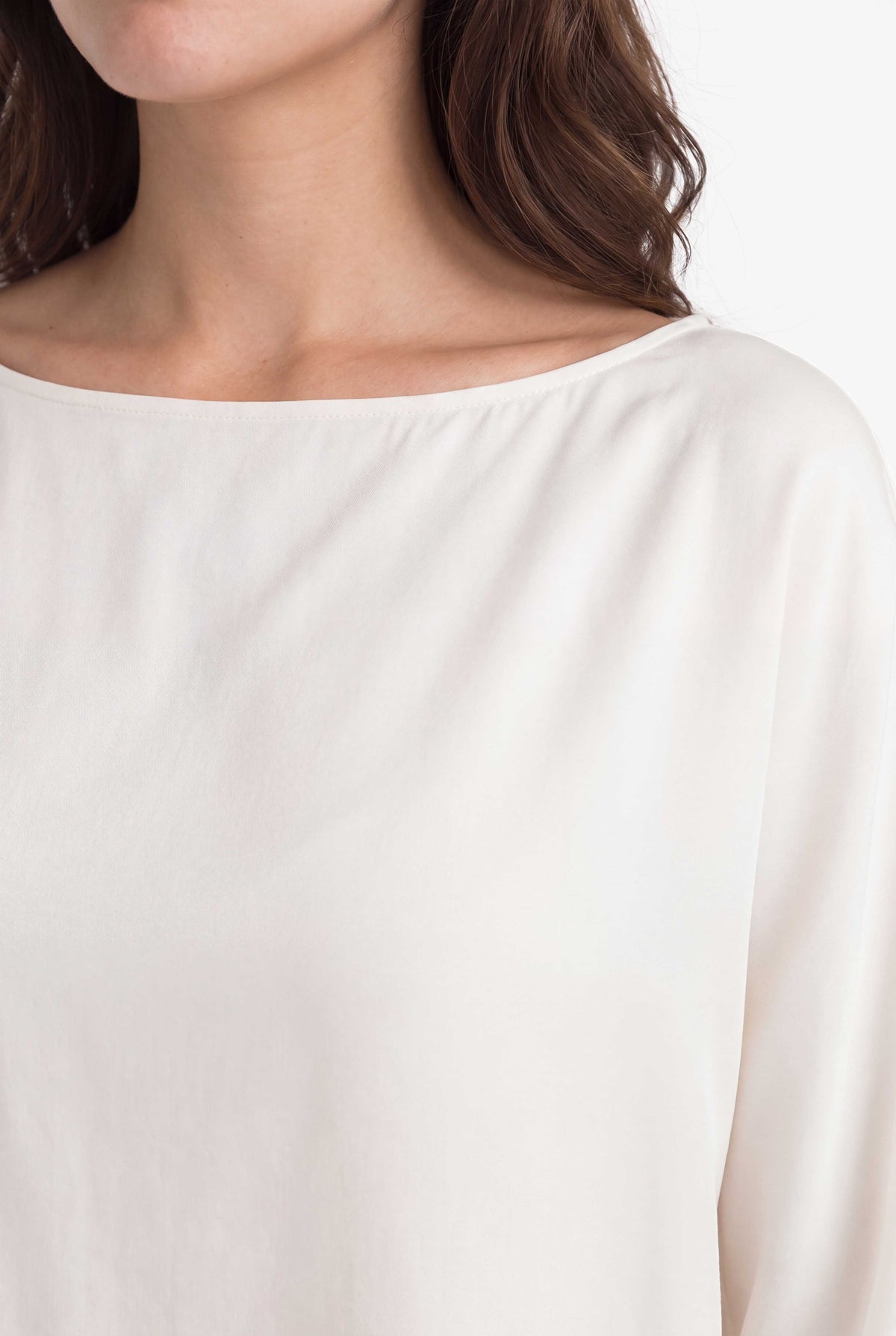 Signature long sleeved tencel top